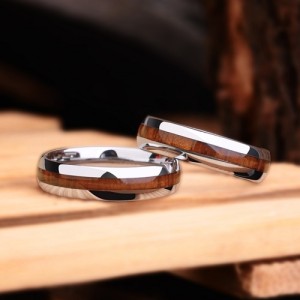 Trouwringen wolfraam ingelegd met hout - Eve