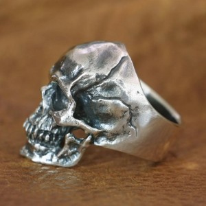 Skull ring - Chaos