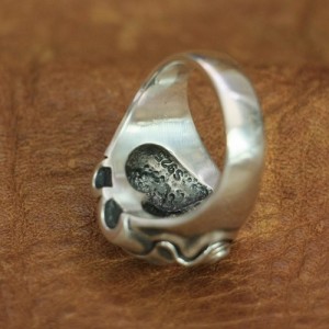 Kiss My Ass ring