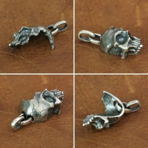 Gebroken Half Gezicht Schedel Hanger 