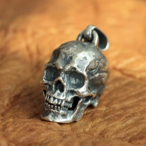 Zware Skull hanger NecroHold