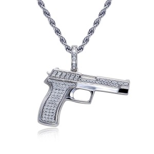 Pistool hanger met 104 Moissanite