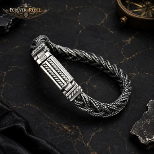 The Twist Keeper