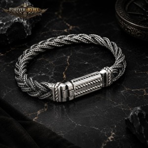 The Twist Keeper