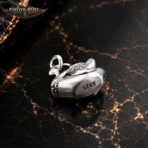 Rebel Silver Swan