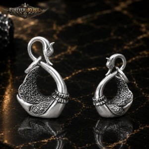 Rebel Silver Swan